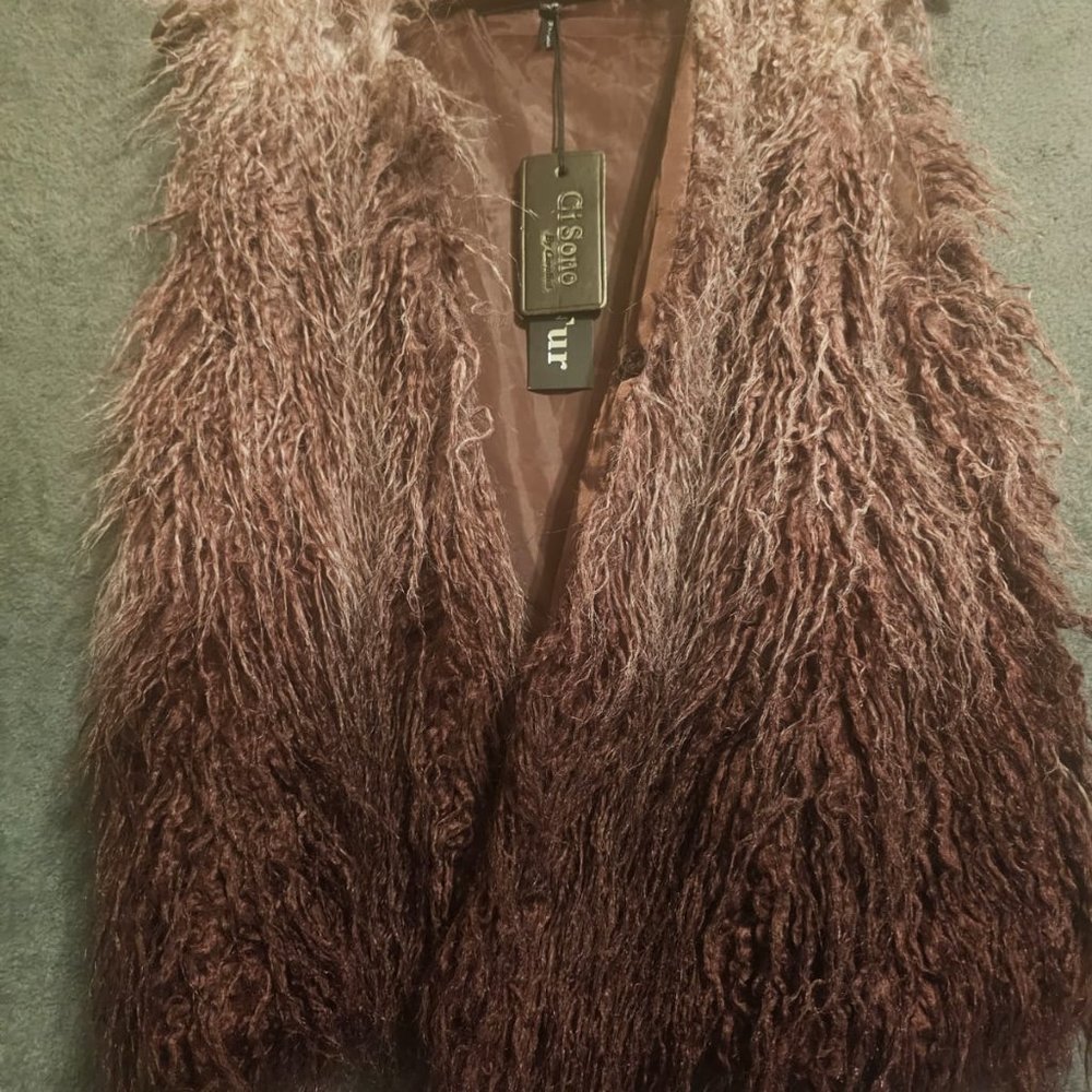 Gi Sono  Faux Fur Vest  New with Tag